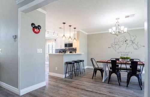 Buena Ventura Lakes House | Disney Dream Getaway: 3BR 2.5 Bath Home & Heated Pool near all major parks.