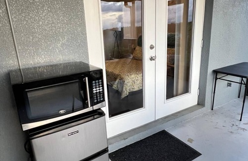 West Stonebridge Apartment | Disney Vacation Suite - Private Entrance Oasis - Davenport