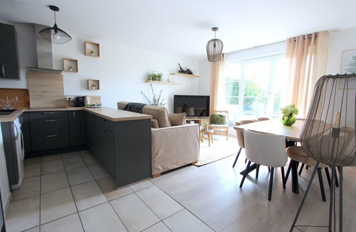 Montevrain Apartment | DISNEY5~Disneyland Paris/Val d'Europe ~ 6 people