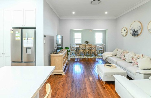 Dubbo House | Distinguished Heritage Oasis - Immaculate Style