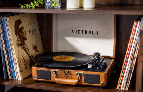 Crafton Apartment | Distinguished Victorian~Family-Focused~Quiet Area