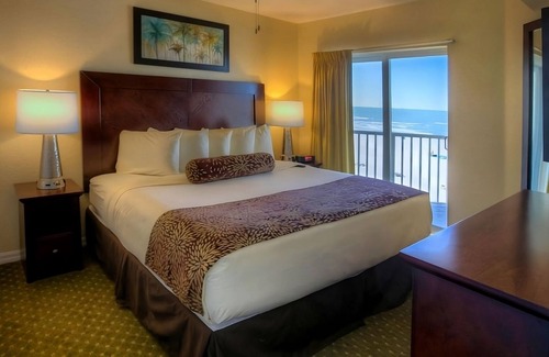 Treasure Island Hotel | Dive Into Your Dream Vacation! Free Parking, Onsite Pool, Beach Access