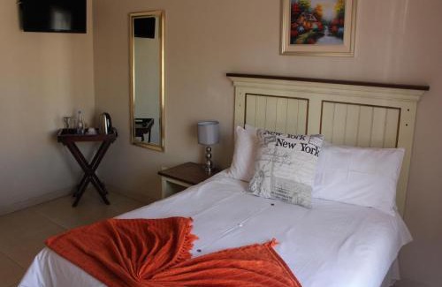 Rustenburg House | Divine Guest Lodge