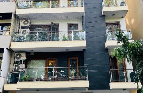 Saket Apartment | DIVINE INDIA SERVICE APARTMENT 4BHK , J-191 , SAKET