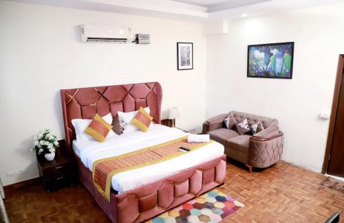 Saket Apartment | Divine India Service Apartment 3Bhk 1B Saket