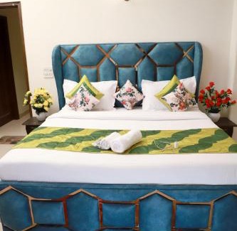Saket Apartment | Divine India Service Apartment 3Bhk, 2B Saket