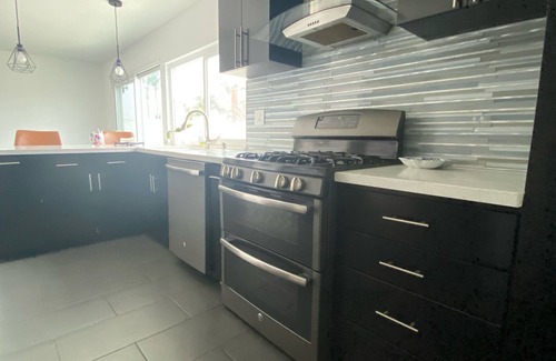 Otay Mesa West House | Divine Light Pool House - 4 Bedrooms - Monthly Rental - San Diego - Modern