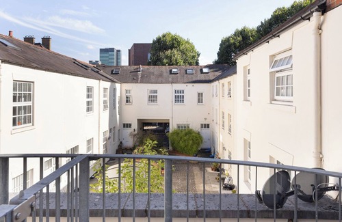 Somers Town Apartment | Divine Mezzanine, by Veeve