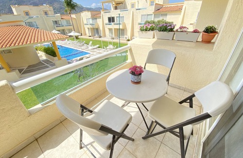 Granjas del Marques Apartment | Divino Loft Para Parejas con Alberca a 5 min de la Playa!