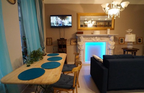 Kronverkskoe Apartment | Dizainerskaia kvartira na Petrogradke