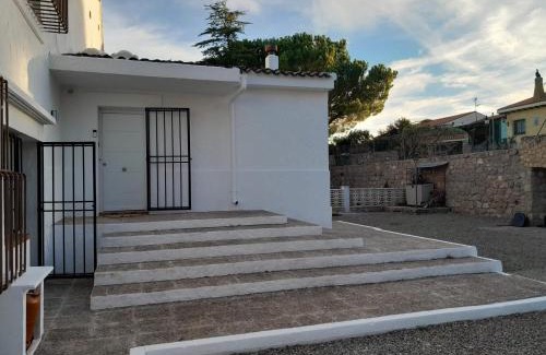 Ayora Bed & Breakfast | DJM Palms - Shared Casa Rural - Casa Rural Compartida - No es una casa privada