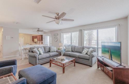 Navarre Beach Apartment | Do your dream beach vacation at Dune Dreams!