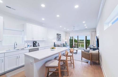 Georgetown House | Dock and Dwell at the Winyah Bay Club, Pool, Outdoor Lounge/Grill and Boat Slip included!