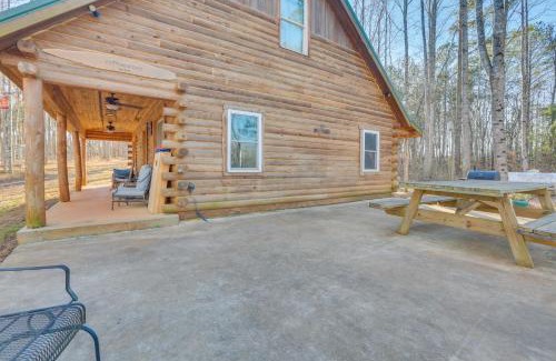 Pittsville House | Dock with Boat Slip Cozy Cabin Near Leesville Lake!