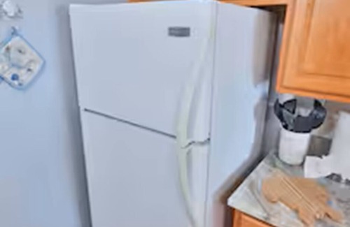 Mary Esther Condo | Dockside Escape – Poolside Coastal Stay for 4