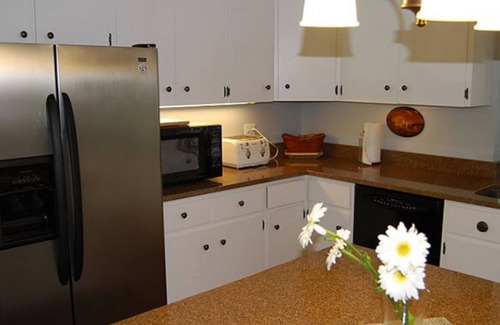 York Hotel | Dockside Guest Quarters & Restaurant
