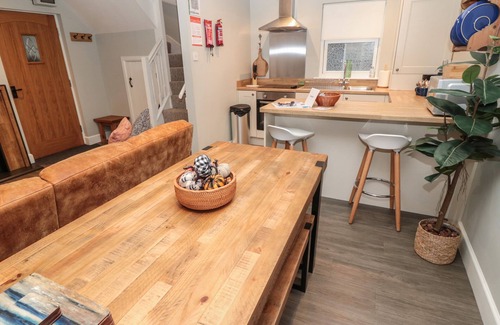 South Charlton Cottage | DODDS NOOK, pet friendly, character holiday cottage in Alnwick