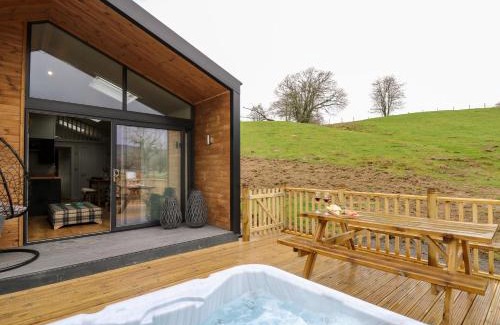 Llandrindod Wells House | Doe Lodge