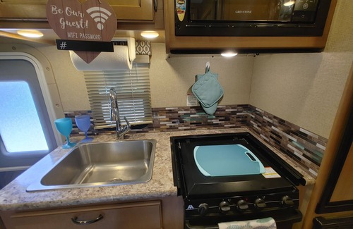 Fort Pierce House | Dog Friendly 1-bedroom camper/RV