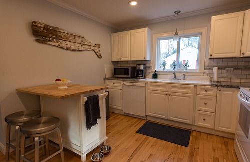 Cape Porpoise Cottage | Dog Friendly 3 BR Kennebunkport Cottage + Deck/BBQ