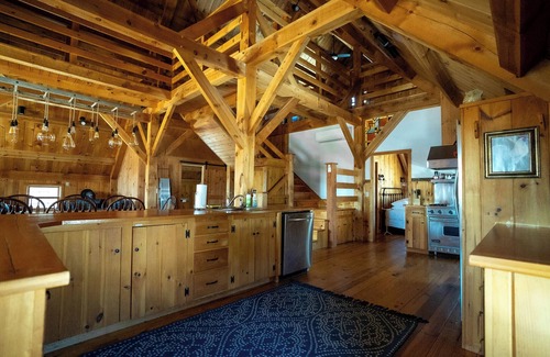 South Waterford Cabin | Dog-friendly 4-bedroom lodge on Bear Pond in Waterford, on the snowmobile trail!