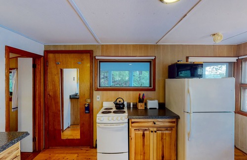 Charlotte Cottage | Dog-friendly bay-front cabin with screened porch & great views - next to trails