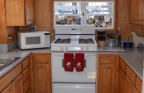 Bijou Park Cabin | Dog Friendly Cabins