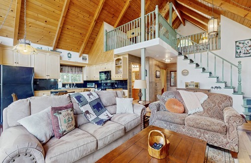 Cedar Glen House | Dog-friendly cabin with wood-burning fireplace, deck, gas grill, WiFi
