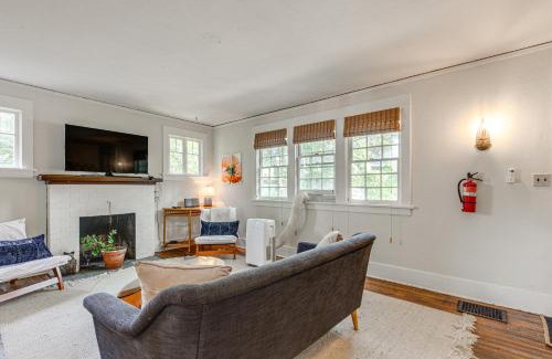 Hood River House | Dog-Friendly Columbia Cottage in Hood River!