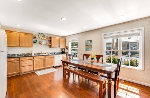 Wapato Point House | Dog-friendly cottage w/partial lake view and central AC - walk to the lake