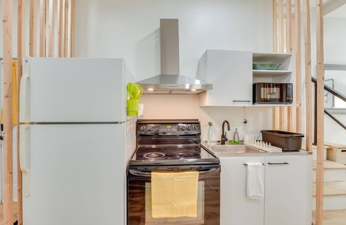 Hopewell Junction Apartment | Dog-Friendly Fishkill Tiny House in Wine Country