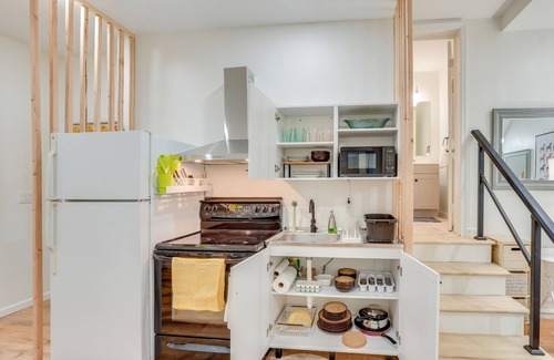 Hopewell Junction Apartment | Dog-Friendly Fishkill Tiny House in Wine Country