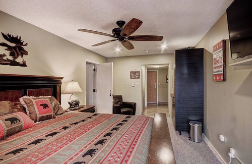 Copper Mountain Village Hotel | Dog Friendly Hotel Room With Perfect Location! Ski in/out. CM417H
