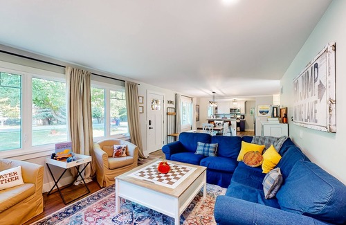 Empire House | Dog-friendly home on a large corner lot with firepit, washer/dryer, & fast WiFi