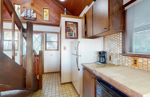 Westport House | Dog-Friendly Home w/Ocean Views, Private Hot Tub, Washer/Dryer, and Free WiFi