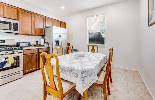 Tucson House | Dog-friendly home with washer/dryer & central AC - drive mins to parks, museums
