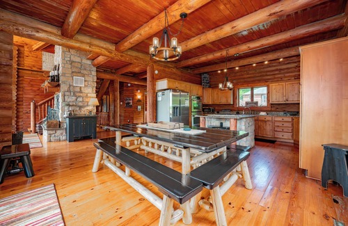 Thayerville House | Dog Friendly Luxury Estate w/Fire Pit, Hot Tubs & Dock