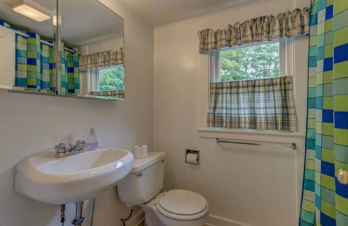 North Conway House | Dog Friendly Minutes to North Conway downtown