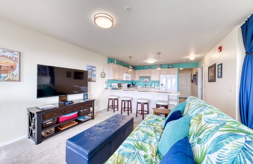 Long Beach Condo | Dog-friendly oceanfront condo with electric fireplace - walk to the beach