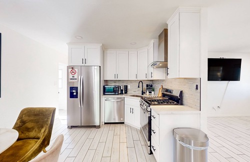 North Valley House | Dog-friendly sunny duplex with pool, foosball, games, alfresco dining, & AC