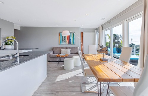 Cayucos House | Dog-friendly townhome with ocean/pier views & furnished deck - walk to beach