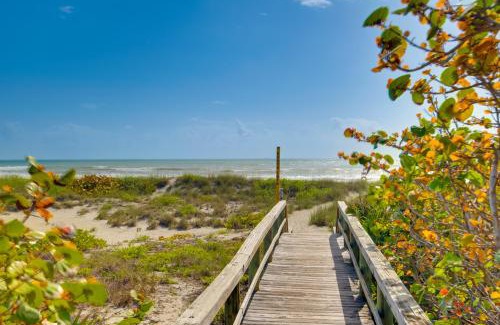 Cocoa Beach Apartment | Dogs Welcome, Steps to Beach Cocoa Beach Retreat!