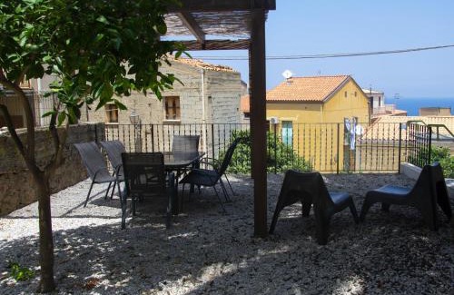 Sant'Ambrogio Apartment | Dolce Vacanza