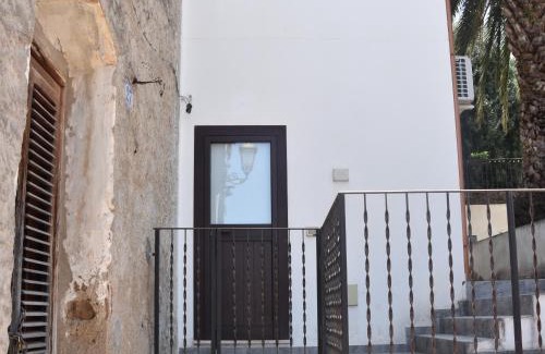 Sant'Ambrogio Apartment | Dolce Vacanza