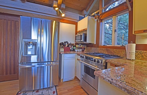 Lake Forest House | Dollar Point Delight