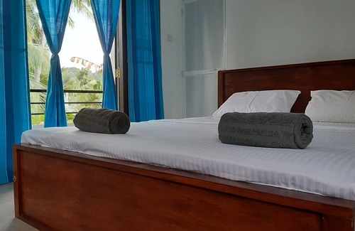 Hikkaduwa Bed & Breakfast | Dollyz Home