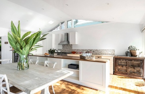 Whale Beach House | DOLPHIN BAY OCEANFRONT by Palm Beach Holiday Rentals