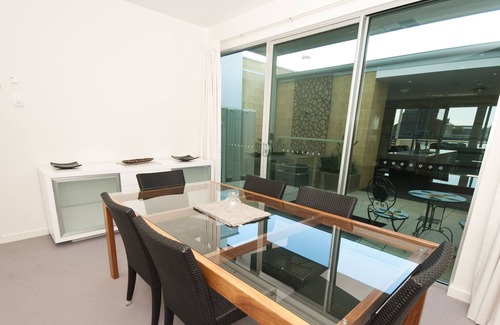 New Port House | "DOLPHIN COVE" - waterfront views near Semaphore Beach