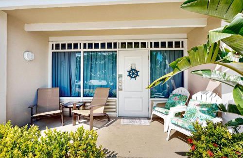 Ruskin Hotel | Dolphin & Manatee Cove