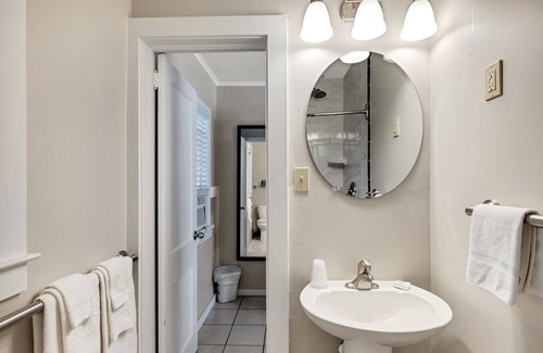 South Nags Head Hotel | Dolphin Oceanfront Motel